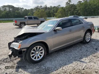 2014 Chrysler 300 z VIN 2C3CCAAG0EH157167, wystawiony jako Copart lot #54758765 z przebiegiem 107 138 mil mil oraz Szkoda całkowita • Salvage title. Historia ofert i sprzedaży dostępna na DreamBid. Obrazek 1.