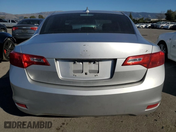 2013 Acura ILX with VIN 19VDE1F38DE004118, listed as a Copart auction lot 89351765 with 186,613 mi miles and Clean Title. Bid and sale history available at carsss.com. Image 6.