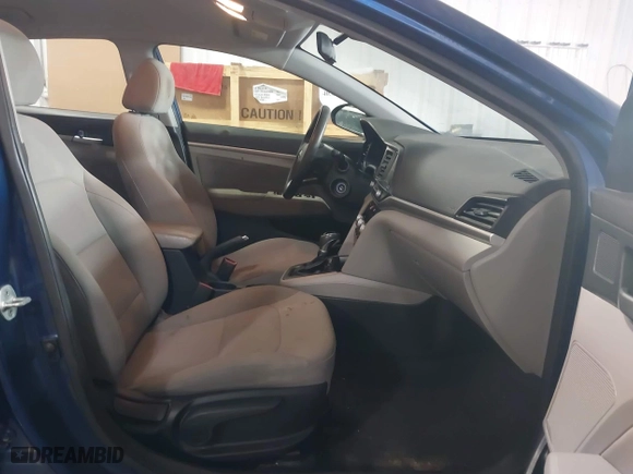 2020 Hyundai Elantra SEL with VIN 5NPD84LF3LH569739, listed as a IAAI auction lot 41270772 with 99,508 mi miles. Bid and sale history available at carsss.com. Image 5.