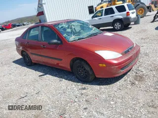 2000 Ford Focus LX with VIN 1FAFP33P8YW187843, listed as a IAAI auction lot 41947575 with Not Provided miles and . Bid and sale history available at carsss.com. Image 1.