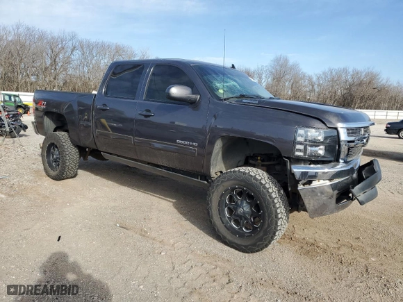 2011 Chevrolet Silverado 2500HD LTZ with VIN 1GC1KYE86BF137178, listed as a Copart auction lot 48248185 with 157,478 mi miles and Salvage Title. Bid and sale history available at carsss.com. Image 4.