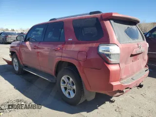 2022 Toyota 4Runner SR5 z VIN JTEMU5JR2N6051225, wystawiony jako Copart lot #47223705 z przebiegiem 69 154 mil mil oraz Szkoda całkowita • Salvage title. Historia ofert i sprzedaży dostępna na DreamBid. Obrazek 2.