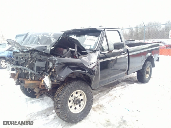 1997 Ford F-250 HD with VIN 1FTHF26F1VEA71176, listed as a IAAI auction lot 41595509 with 136,046 mi miles. Bid and sale history available at carsss.com. Image 17.