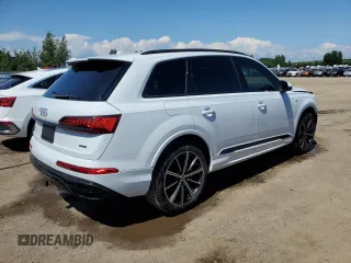 2022 Audi Q7 Komfort with VIN WA1BXBF70ND022028, listed as a Copart auction lot 63050304 with 16,357 mi miles and Salvage Title. Bid and sale history available at carsss.com. Image 3.