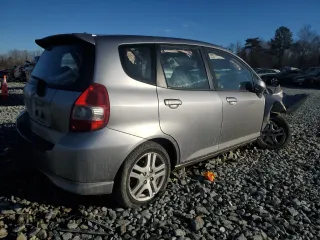 2007 Honda Fit Sport with VIN JHMGD38657S034820, listed as a Copart auction lot 42932465 with 183,862 mi miles and Salvage Title. Bid and sale history available at carsss.com. Image 3.