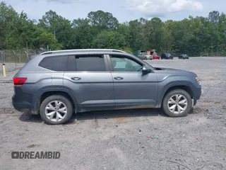 2018 Volkswagen Atlas SE z VIN 1V2CR2CA2JC505488, wystawiony jako IAAI lot #42396518 z przebiegiem 92 806 mil mil oraz . Historia ofert i sprzedaży dostępna na DreamBid. Obrazek 12.