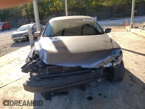 2014 Volkswagen Passat SE z VIN 1VWBP7A35EC004425, wystawiony jako Copart lot #75839254 z przebiegiem 185 176 mil mil oraz Szkoda całkowita • Salvage title. Historia ofert i sprzedaży dostępna na DreamBid. Obrazek 5.