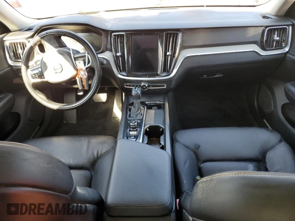 2021 Volvo V60 z VIN YV4102WK0M1065324, wystawiony jako Copart lot #76804034 z przebiegiem Nie podano mil oraz Czysty tytuł • Clean title. Historia ofert i sprzedaży dostępna na DreamBid. Obrazek 8.