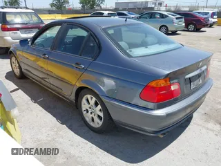2000 BMW 3 Series 323i with VIN WBAAM3346YCA89155, listed as a IAAI auction lot 42534172 with 194,656 mi miles and . Bid and sale history available at DreamBid. Image 3.