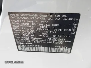 2022 Volkswagen Atlas SEL R-Line z VIN 1V2AR2CA7NC550648, wystawiony jako IAAI lot #41974370 z przebiegiem 48 378 mil mil oraz . Historia ofert i sprzedaży dostępna na DreamBid. Obrazek 9.