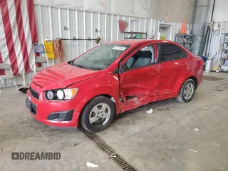 2013 Chevrolet Sonic LS z VIN 1G1JA5SH9D4211285, wystawiony jako Copart lot #51173585 z przebiegiem 105 360 mil mil oraz Szkoda całkowita • Salvage title. Historia ofert i sprzedaży dostępna na DreamBid. Obrazek 1.