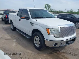 2011 Ford F-150 XL with VIN 1FTFX1CFXBFC91988, listed as a IAAI auction lot 42076071 with 308,538 mi miles. Bid and sale history available at carsss.com. Image 1.