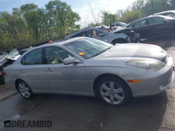 2005 Lexus ES 330 with VIN JTHBA30G055064200, listed as a IAAI auction lot 42048923 with 257,946 mi miles. Bid and sale history available at carsss.com. Image 13.