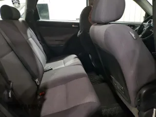 2006 Toyota Matrix STD z VIN 2T1LR30E96C562445, wystawiony jako Copart lot #87267984 z przebiegiem 131 416 mil mil oraz Szkody całkowita. Historia ofert i sprzedaży dostępna na DreamBid. Obrazek 11.