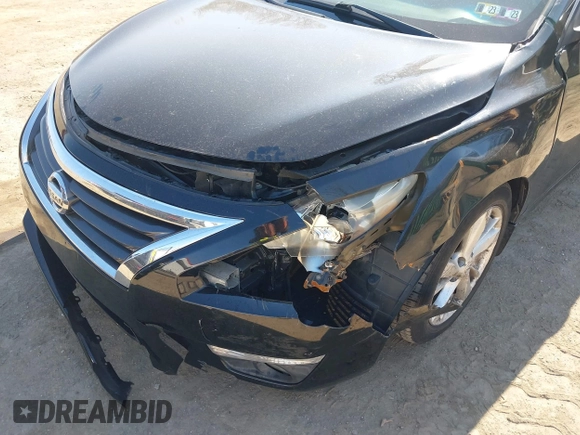 2014 Nissan Altima 2.5 with VIN 1N4AL3APXEC133580, listed as a IAAI auction lot 41776440 with 220,613 mi miles. Bid and sale history available at carsss.com. Image 6.