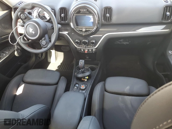 2019 MINI Countryman Cooper S with VIN WMZYT3C55K3J32742, listed as a Copart auction lot 74895824 with 0 mi miles and Non Repairable. Bid and sale history available at carsss.com. Image 8.