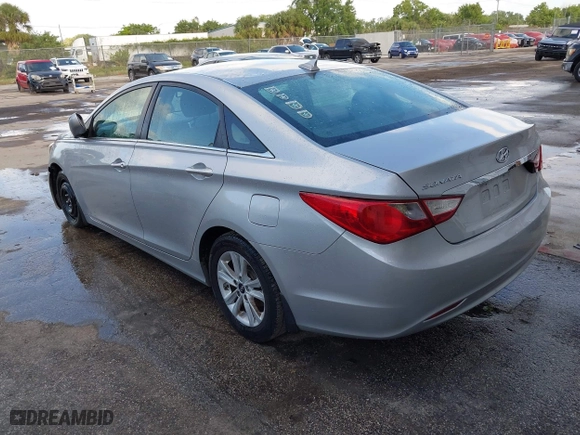2013 Hyundai Sonata GLS with VIN 5NPEB4AC7DH529809, listed as a IAAI auction lot 41921036 with 205,652 mi miles. Bid and sale history available at carsss.com. Image 3.