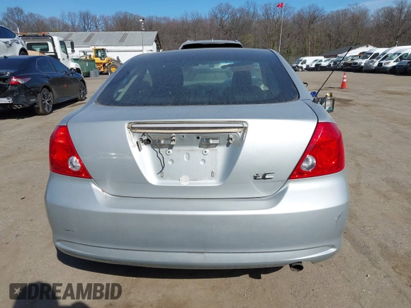 2005 Scion tC with VIN JTKDE177050043393, listed as a IAAI auction lot 41762368 with 170,244 mi miles. Bid and sale history available at carsss.com. Image 16.