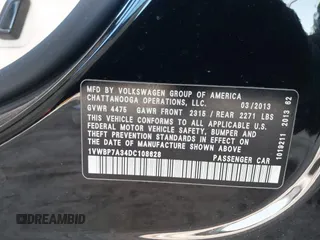 2013 Volkswagen Passat SE с VIN 1VWBP7A34DC108628, выставлен на аукционе IAAI как лот 42086759 с пробегом 148 321 миль миль и . История ставок и продаж доступна на DreamBid. Изображение 9.