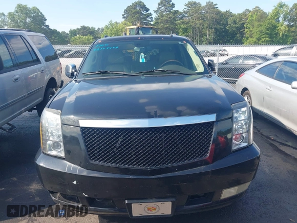 2009 Cadillac Escalade ESV с VIN 1GYFK26279R270175, выставлен на аукционе IAAI как лот 42349456 с пробегом 189 172 миль миль и . История ставок и продаж доступна на DreamBid. Изображение 12.