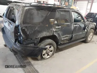 2006 Toyota 4Runner SR5 z VIN JTEBU14R660083983, wystawiony jako IAAI lot #41769826 z przebiegiem 170 580 mil mil oraz . Historia ofert i sprzedaży dostępna na DreamBid. Obrazek 4.