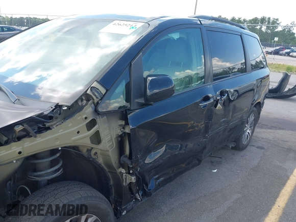 2018 Toyota Sienna XLE Auto Access Seat с VIN 5TDYZ3DC4JS962153, выставлен на аукционе IAAI как лот 42625213 с пробегом 75 006 миль миль и . История ставок и продаж доступна на DreamBid. Изображение 22.