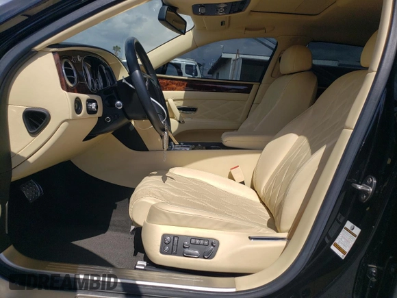 2014 Bentley Flying Spur z VIN SCBEC9ZA2EC095912, wystawiony jako Copart lot #51672955 z przebiegiem 42 555 mil mil oraz Szkoda całkowita • Salvage title. Historia ofert i sprzedaży dostępna na DreamBid. Obrazek 7.