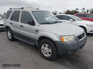 2003 Ford Escape XLT Popular with VIN 1FMYU03173KB87978, listed as a IAAI auction lot 42044018 with 116,483 mi miles. Bid and sale history available at carsss.com. Image 1.
