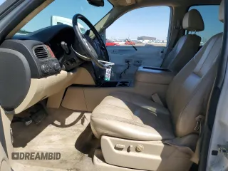 2007 Chevrolet Suburban LT with VIN 1GNFK16347J237193, listed as a Copart auction lot 52758765 with 182,838 mi miles and Salvage Title. Bid and sale history available at DreamBid. Image 7.