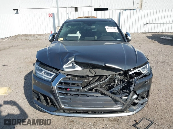 2018 Audi SQ5 Premium Plus z VIN WA1A4AFY1J2147407, wystawiony jako IAAI lot #40910292 z przebiegiem 74 942 mil mil oraz . Historia ofert i sprzedaży dostępna na DreamBid. Obrazek 12.