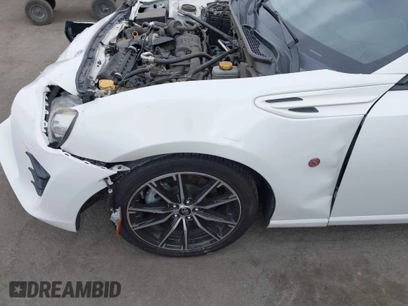 2019 Toyota 86 with VIN JF1ZNAA18K8700624, listed as a IAAI auction lot 42344754 with 109,380 mi miles and . Bid and sale history available at DreamBid. Image 18.