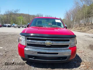 2009 Chevrolet Silverado 1500 Work Truck with VIN 1GCEK14C29Z187289, listed as a IAAI auction lot 42113066 with 109,077 mi miles. Bid and sale history available at carsss.com. Image 21.