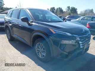 2024 Nissan Rogue S with VIN 5N1BT3ABXRC692910, listed as a IAAI auction lot 42003300 with 29,273 mi miles. Bid and sale history available at carsss.com. Image 1.