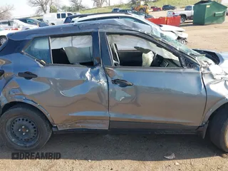 2022 Nissan Kicks S z VIN 3N1CP5BV2NL498598, wystawiony jako IAAI lot #42085165 z przebiegiem 49 872 mil mil oraz . Historia ofert i sprzedaży dostępna na DreamBid. Obrazek 13.