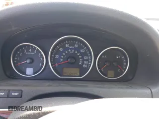 2011 Hyundai Veracruz GLS with VIN KM8NUDCC2BU170892, listed as a IAAI auction lot 41930168 with 113,599 mi miles and . Bid and sale history available at DreamBid. Image 7.