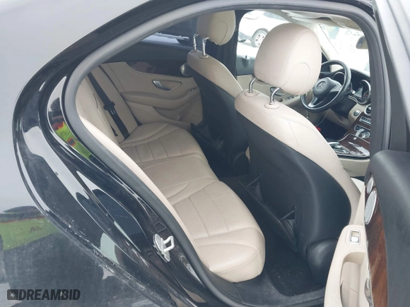 2015 Mercedes-Benz C-Class C 300 with VIN 55SWF4JB9FU048363, listed as a IAAI auction lot 41324130 with 101,595 mi miles. Bid and sale history available at carsss.com. Image 8.