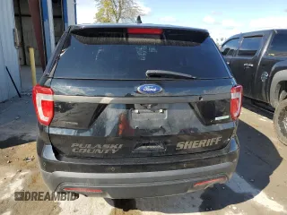 2017 Ford Police Interceptor Utility z VIN 1FM5K8ATXHGC35415, wystawiony jako Copart lot #73063734 z przebiegiem 122 404 mil mil oraz Szkoda całkowita • Salvage title. Historia ofert i sprzedaży dostępna na DreamBid. Obrazek 6.