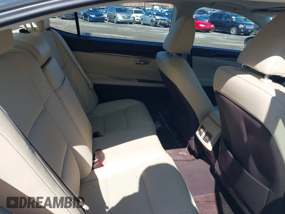 2018 Lexus ES with VIN 58ABK1GG0JU102540, listed as a IAAI auction lot 41858646 with 61,505 mi miles. Bid and sale history available at carsss.com. Image 8.