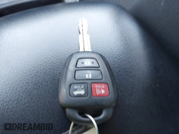 2015 Toyota Camry XLE z VIN 4T4BF1FK5FR505945, wystawiony jako IAAI lot #42114226 z przebiegiem 197 032 mil mil oraz . Historia ofert i sprzedaży dostępna na DreamBid. Obrazek 11.