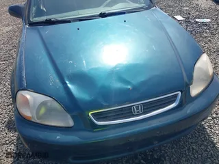 1998 Honda Civic LX with VIN 2HGEJ6678WH512055, listed as a IAAI auction lot 41944517 with 226,501 mi miles. Bid and sale history available at carsss.com. Image 6.
