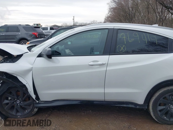 2022 Honda HR-V Sport with VIN 3CZRU6H18NM769419, listed as a IAAI auction lot 41054527 with 16,258 mi miles and . Bid and sale history available at carsss.com. Image 13.