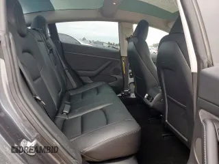 2023 Tesla Model 3 z VIN 5YJ3E1EA0PF622289, wystawiony jako Copart lot #60626335 z przebiegiem 34 158 mil mil oraz Szkoda całkowita • Salvage title. Historia ofert i sprzedaży dostępna na DreamBid. Obrazek 10.