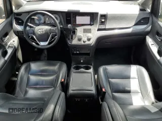 2020 Toyota Sienna SE with VIN 5TDXZ3DC0LS064082, listed as a Copart auction lot 54386855 with 98,253 mi miles and Clean Title. Bid and sale history available at DreamBid. Image 8.