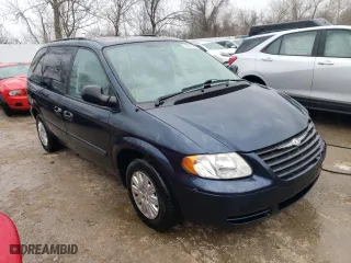 2007 Chrysler Town & Country SWB with VIN 1A4GJ45R57B263524, listed as a Copart auction lot 46038364 with 157,325 mi miles and Salvage Title. Bid and sale history available at carsss.com. Image 4.
