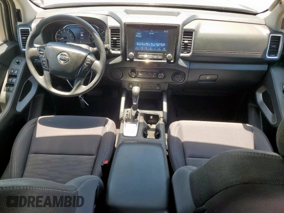 2022 Nissan Frontier SV z VIN 1N6ED1EJ3NN611455, wystawiony jako Copart lot #58436915 z przebiegiem 39 089 mil mil oraz Czysty tytuł • Clean title. Historia ofert i sprzedaży dostępna na DreamBid. Obrazek 8.