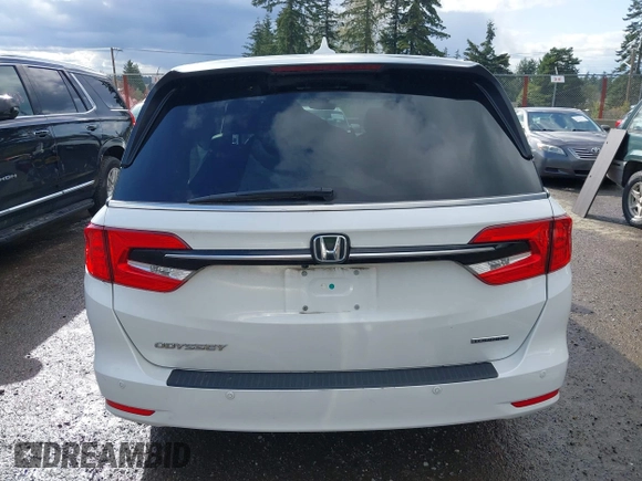 2021 Honda Odyssey Touring with VIN 5FNRL6H87MB015310, listed as a IAAI auction lot 41916339 with 58,808 mi miles. Bid and sale history available at carsss.com. Image 17.