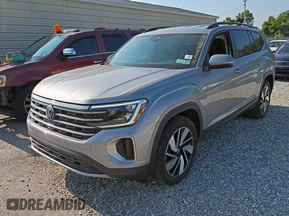 2024 Volkswagen Atlas SE with VIN 1V2HR2CAXRC558117, listed as a IAAI auction lot 42806737 with 23,571 mi miles and . Bid and sale history available at DreamBid. Image 36.