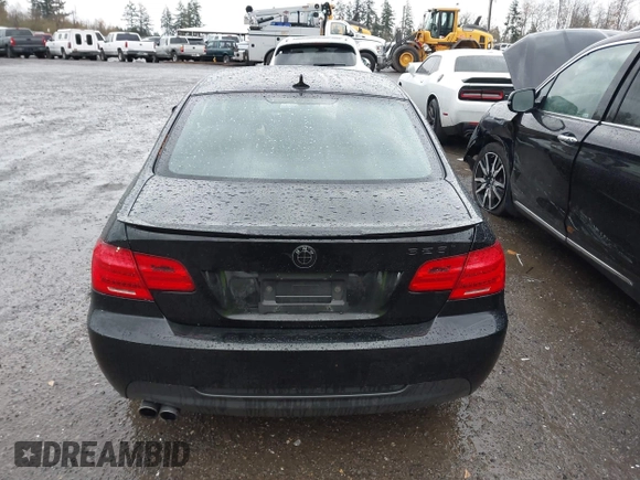 2011 BMW 3 Series 328i xDrive with VIN WBAKF5C59BE654865, listed as a IAAI auction lot 40848193 with 114,490 mi miles. Bid and sale history available at carsss.com. Image 16.
