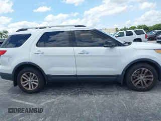 2014 Ford Explorer XLT with VIN 1FM5K7D88EGB27971, listed as a IAAI auction lot 42241622 with 198,422 mi miles and . Bid and sale history available at DreamBid. Image 14.