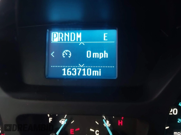 2016 Ford Transit Cargo z VIN 1FTYR2ZM6GKA03946, wystawiony jako IAAI lot #42590477 z przebiegiem 163 710 mil mil oraz . Historia ofert i sprzedaży dostępna na DreamBid. Obrazek 15.